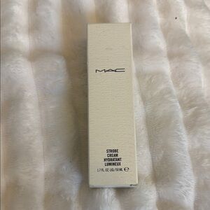MAC Cosmetics Strobe Cream Hydratant Lumineux